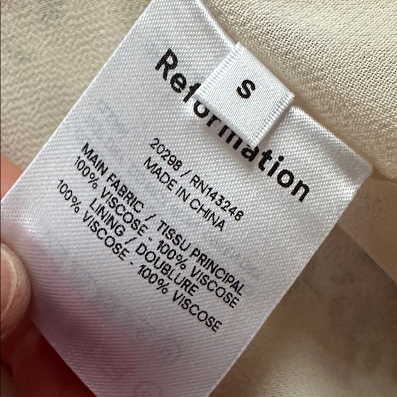 Reformation sable smocked tie shoulder dress - Picture 7 of 11